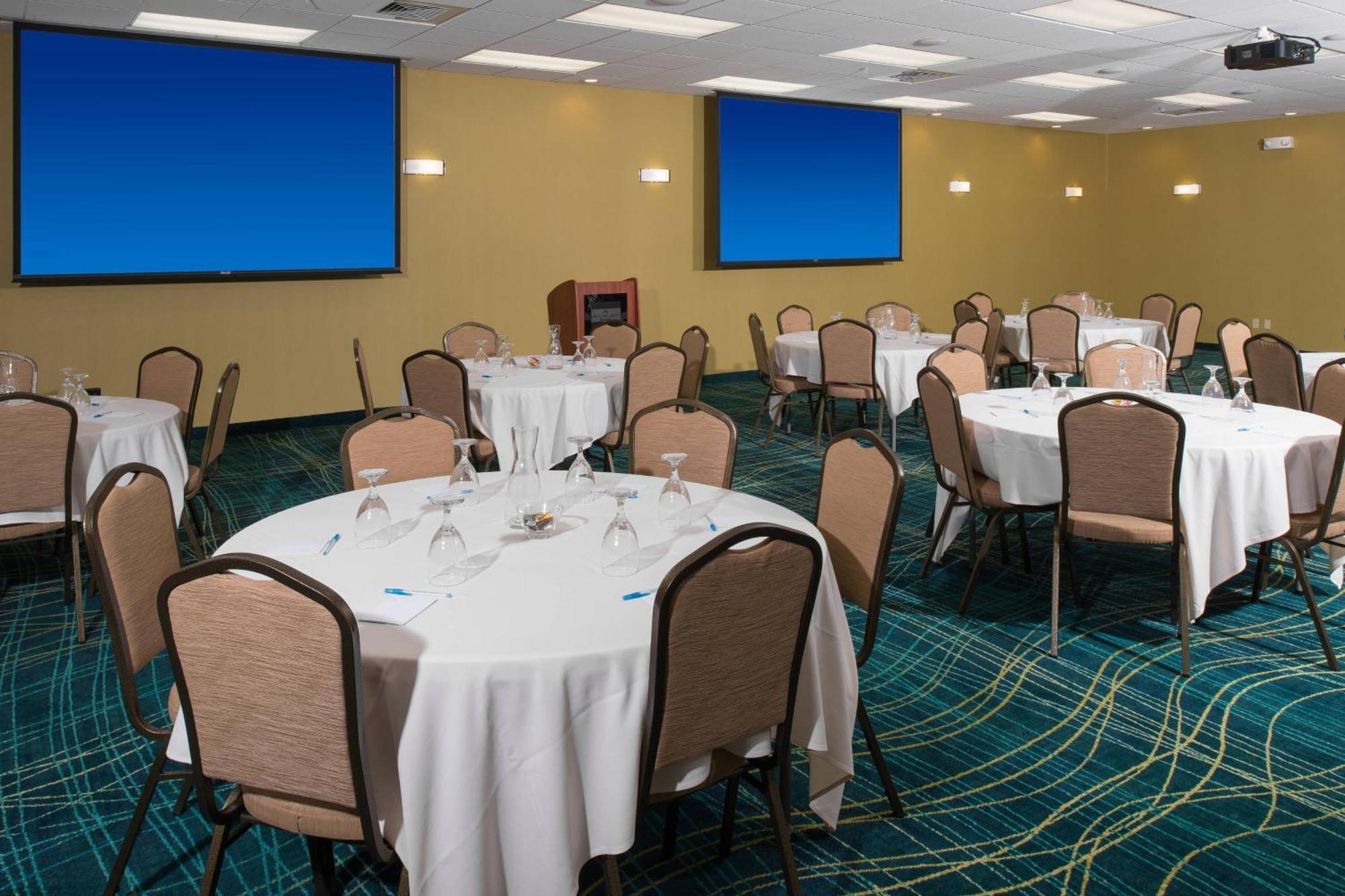 Springhill Suites By Marriott Wichita Airport Zewnętrze zdjęcie