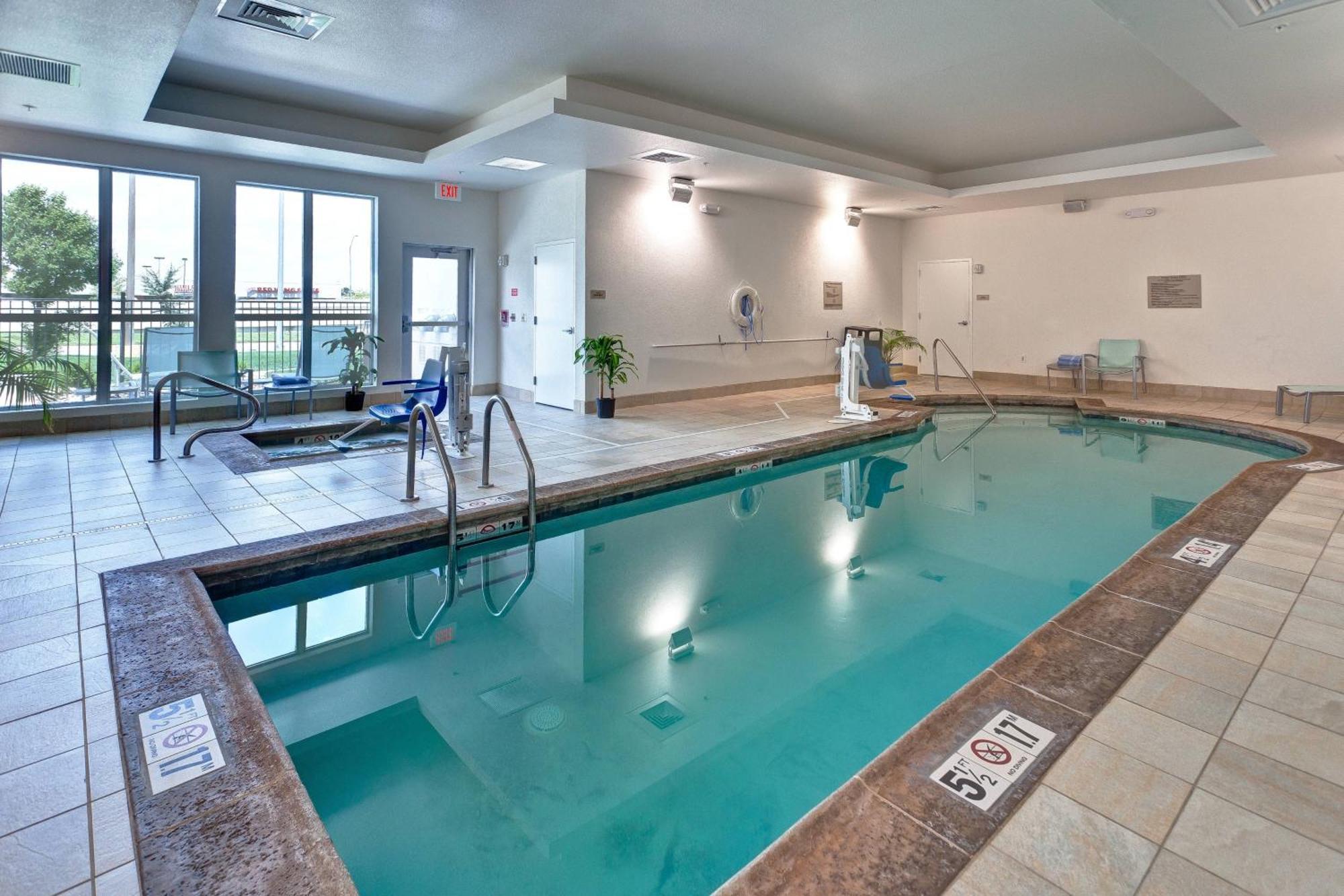 Springhill Suites By Marriott Wichita Airport Zewnętrze zdjęcie